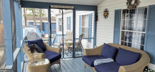 15 Harbor Rd, Millsboro, DE 19966
