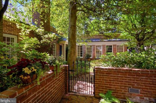2750 Q St, Washington, DC 20007-3070