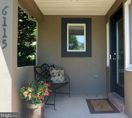 6115 Vista Ter, Orefield, PA 18069-9077