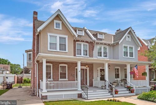 2413 18th St, Wilmington, DE 19806-1205