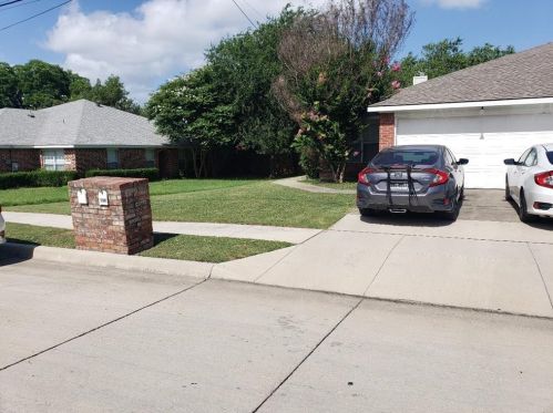 3911 Honey Ln, Fort Worth, TX 76180-8760