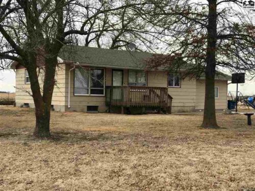 4613 Ridge Rd, Halstead, KS 67056-9049
