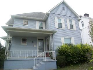 219 Station St, Mc Donald, PA 15057-1137