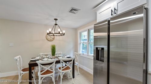 95 Roosevelt Cir, Tinton Falls NJ  07701-5824 exterior