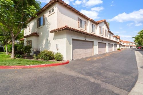 1454 Rancho Rose Way, Oceanside CA  92057-5522 exterior