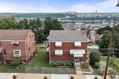 2413 Cobden St, Pittsburgh, PA 15203-2711