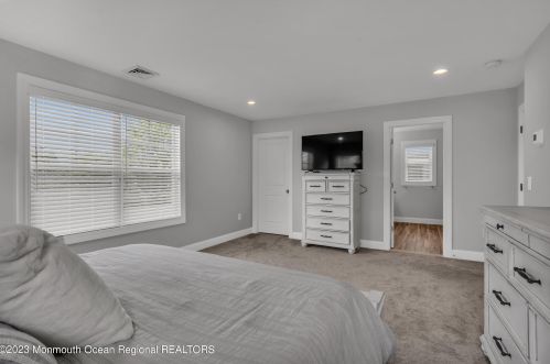 35 Laurel St, West Long Branch NJ  07764-1418 exterior
