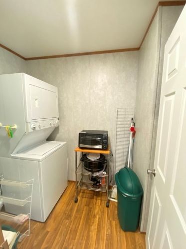 176 Cardinal Dr, Jeannette PA  15644-3191 exterior