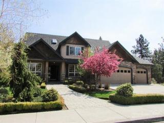 796 Briarwood Ct, Bend, OR 97702-2495