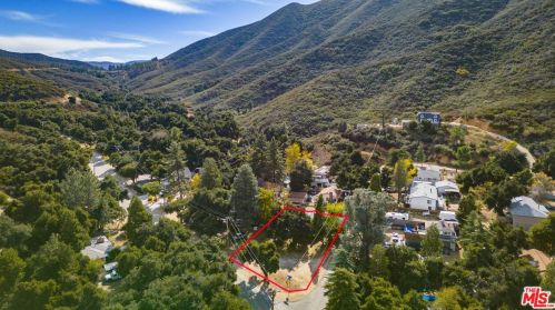 39144 Calle Del Sur, Santa Clarita CA  91390-1006 exterior