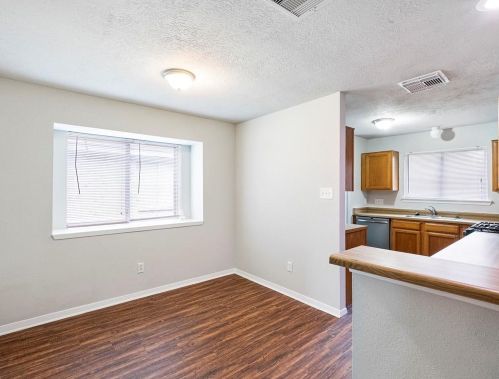 3846 Redbud Dr, Morgans Point TX  77571-4318 exterior