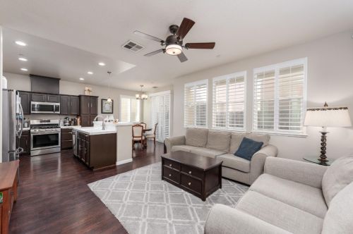 9950 Macabee Ln, Elk Grove CA  95757-2551 exterior