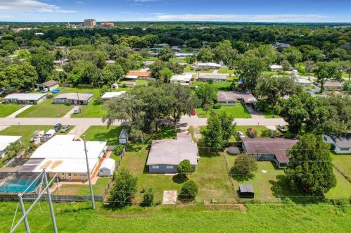 720 Manor Dr, Bartow FL  33830-3241 exterior