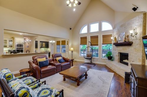 602 Royal Glen Dr, Plano TX  75094-4126 exterior