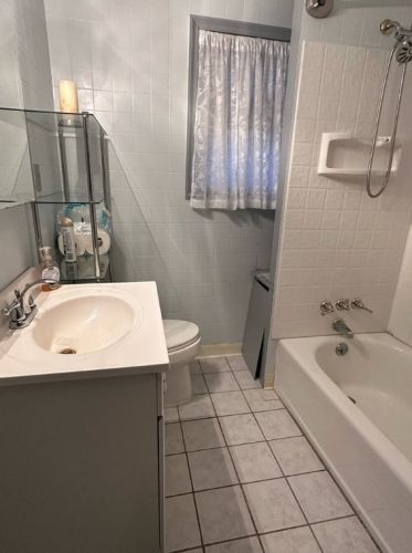 1242 Taylor Ave, New Kensington PA  15068-5531 exterior