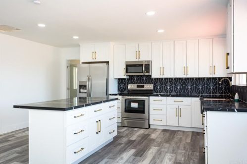 14465 Fruitvale Rd, Valley Center CA  92082-5939 exterior