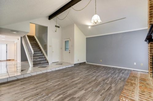 2003 Collins Blvd, Richardson TX  75081-2106 exterior