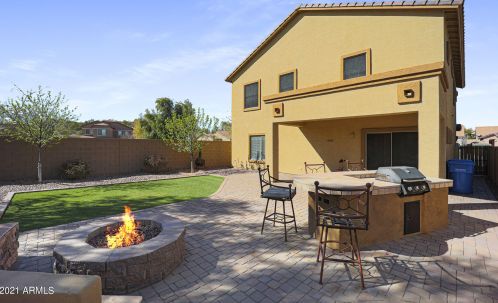 2575 Amber Sun Dr, Phoenix AZ 85085-5076 exterior