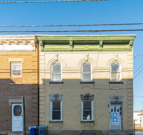 205 Macarthur Ave, Outwater, NJ 07026-1213