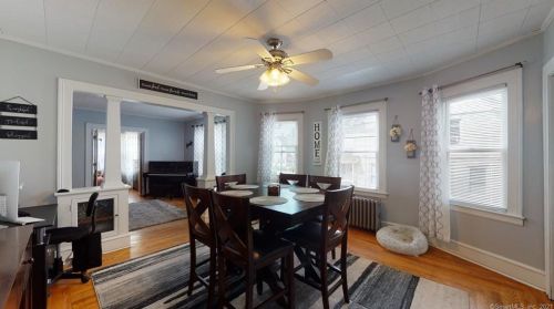 31 Knighton St, Manchester, CT 06040-5338