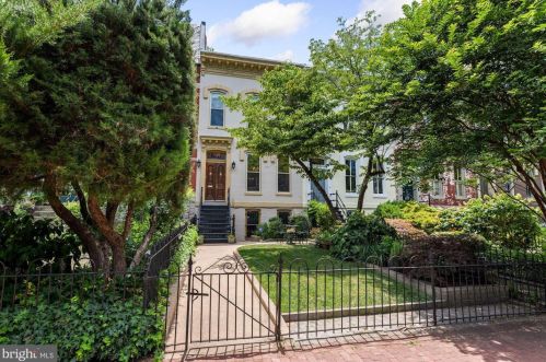 709 Capitol St, Washington, DC 20003-1345
