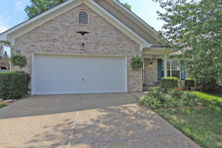 4702 Wooded Oak Cir, Louisville, KY 40245-6430