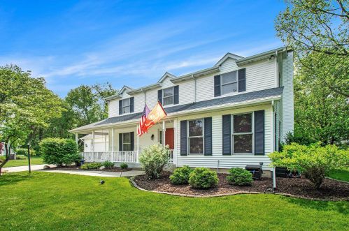 17676 Breckenridge Ct, Granger, IN 46530-8740