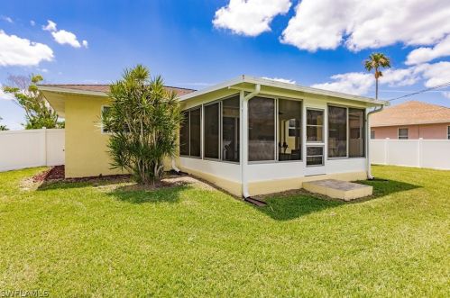 1513 14th St, Cape Coral, FL 33909-0015