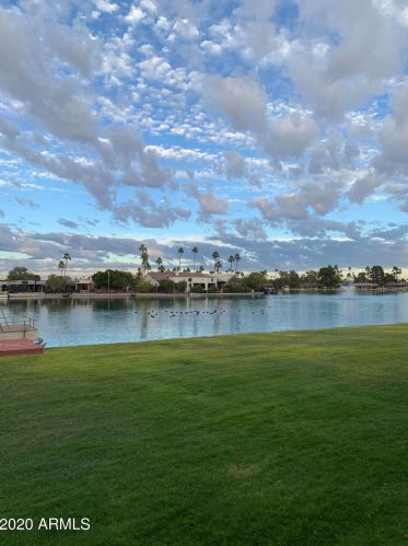 10202 Bolivar Dr, Sun City AZ  85351-2307 exterior