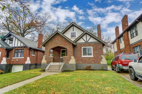 1966 Catalina Ave, Cincinnati, OH 45237-6106