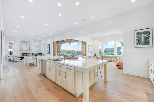 31 Seawatch, Newport Beach CA  92657-1650 exterior