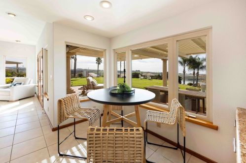 4565 Sea Bluff Cir, Carlsbad CA  92008-3671 exterior