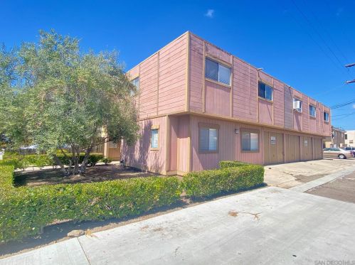 1522 Meade Ave, San Diego, CA 92116-3928