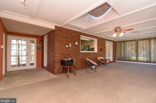 556 Leverington Ave, Philadelphia PA 19128-3314 exterior