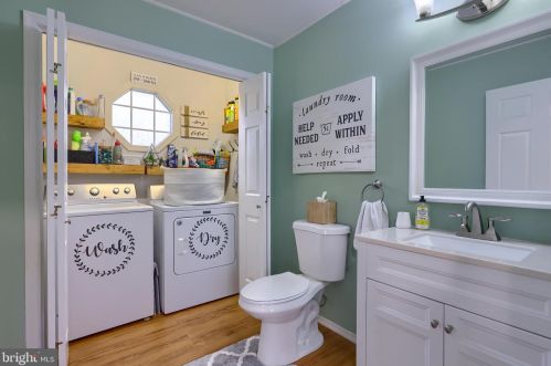 4 Pomo Ct, Siddonsburg PA  17019-9783 exterior