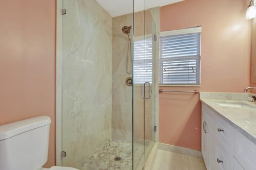 1906 Hartford Ct, West Palm Beach FL  33409-7521 exterior