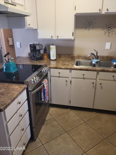 256 Lake Havasu Ave, Lake Havasu City, AZ 86403-6501