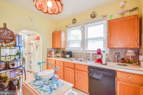 310 Congress St, Charles Town WV  25414-1320 exterior