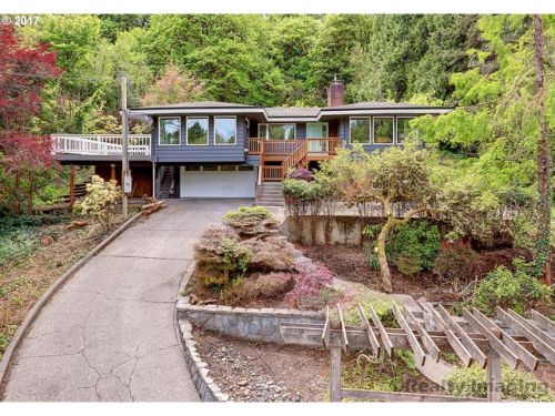 4000 Aldercrest Rd, Portland, OR 97222-6162