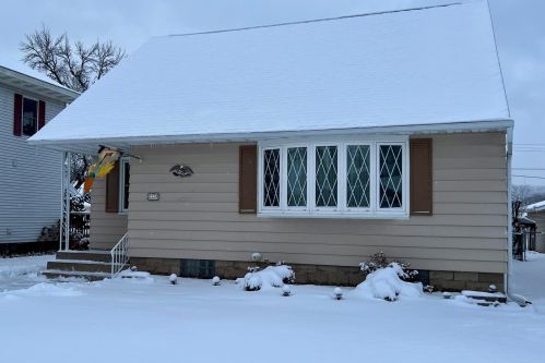 2228 Prospect St, La Crosse, WI 54603-1968