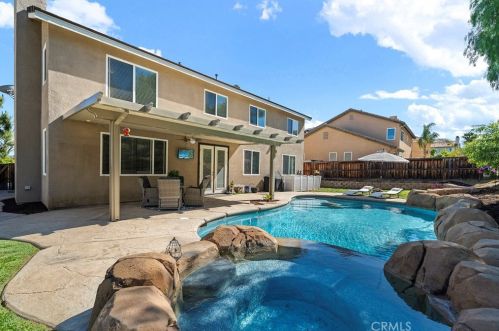 30770 Grand View Cir, Temecula CA  92591-7293 exterior