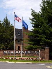 200 Meadowbrook Dr, Huntingdon Valley PA  19006-6800 exterior