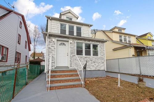 209-51 112th Rd, Jamaica, NY 11429-3801