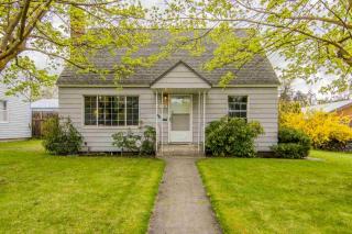 2815 Crown Ave, Spokane WA  99205-5821 exterior