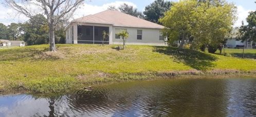2102 Certosa Rd, Fort Pierce, FL 34953-1372
