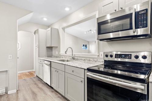 1 Lindbergh Pl, Poughkeepsie NY exterior