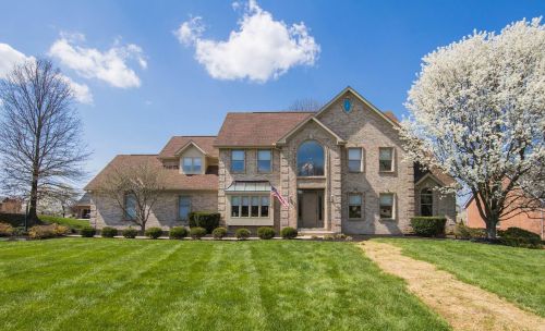 8277 Woodcreek Dr, Florence, KY 41042-8222