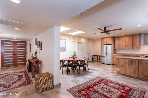 5652 Calle De La Reina, Tucson, AZ 85718-4479