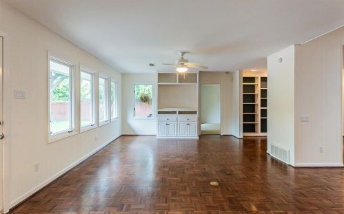 4927 Forest Bend Rd, Dallas TX  75244-6512 exterior