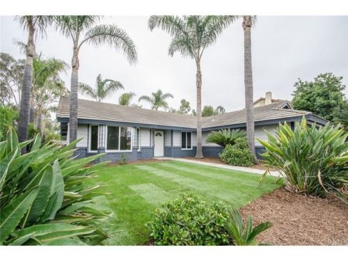 1318 Hermana Ct, Vista, CA 92084-3421